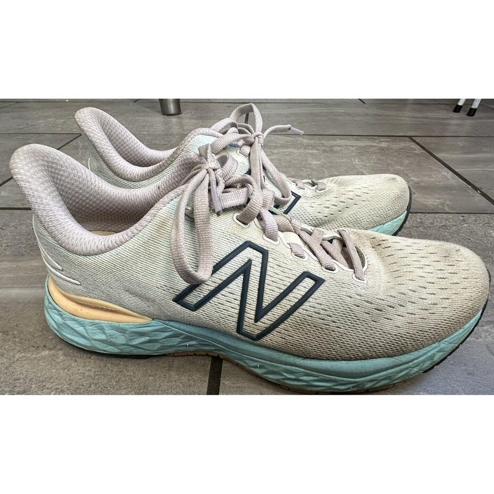 New Balance Fresh Foam 880v11 Running Shoe, Women's Size 8‎ B 6 I'm Eur 39